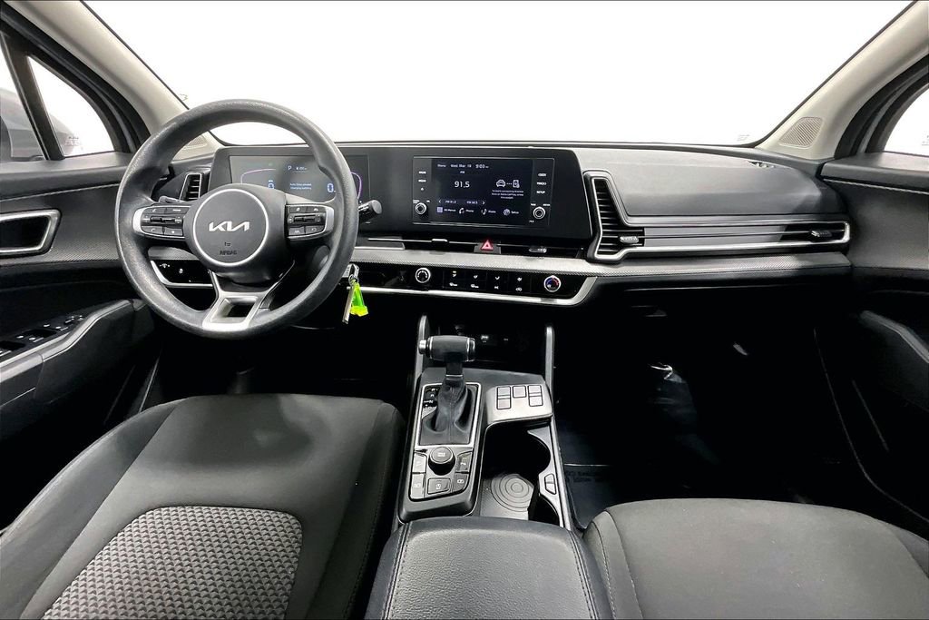 Used 2023 Kia Sportage LX image 18