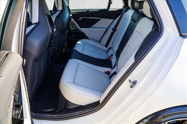 New 2027 BMW M5 Touring AWD/4WD image 19