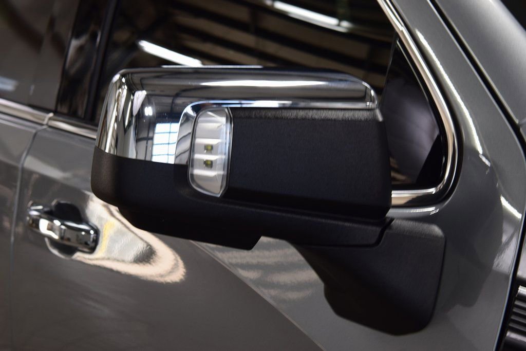 Used 2023 GMC Sierra 1500 Denali Ultimate image 18