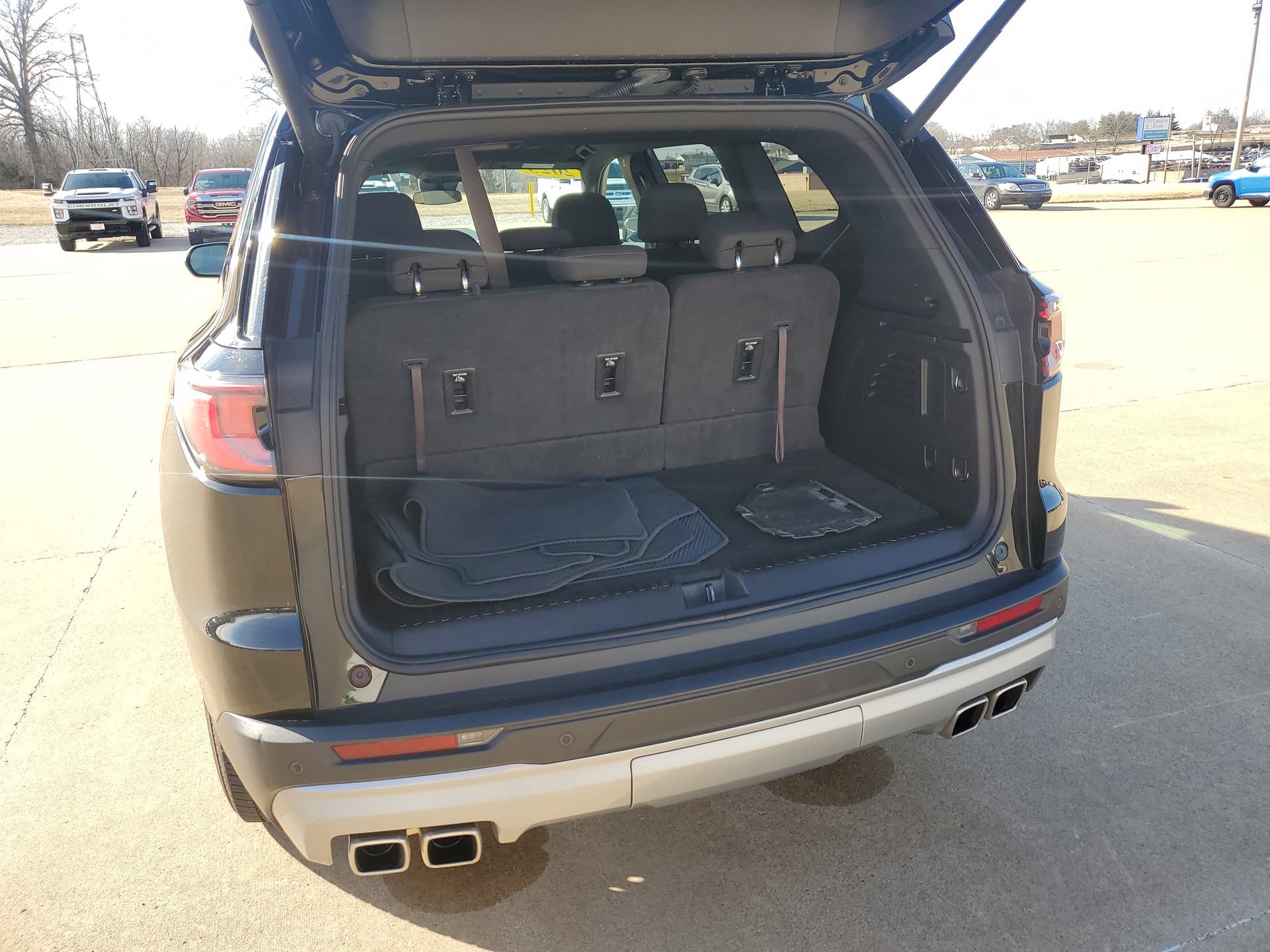 Used 2025 GMC Acadia Elevation AWD/4WD image 32
