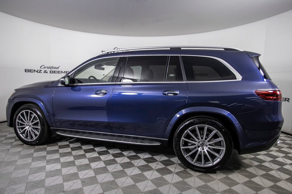 Used 2026 Mercedes-Benz GLS 580 4MATIC image 11