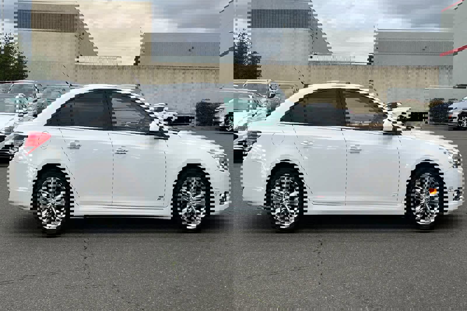 Used 2014 Chevrolet Cruze LTZ w/ RS Package image 6