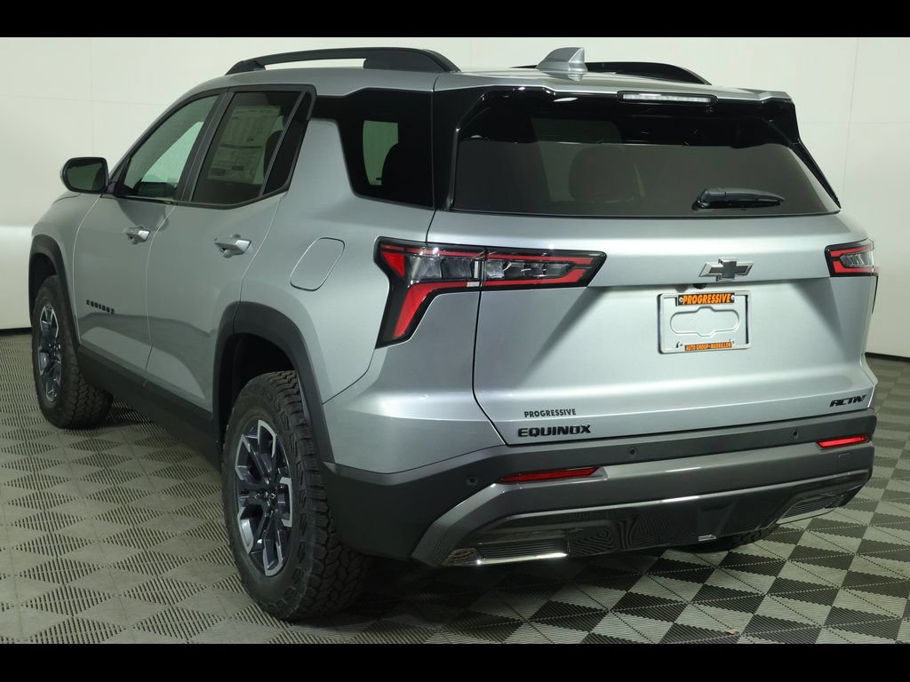 New 2026 Chevrolet Equinox ACTIV w/ Convenience Package III FWD image 14