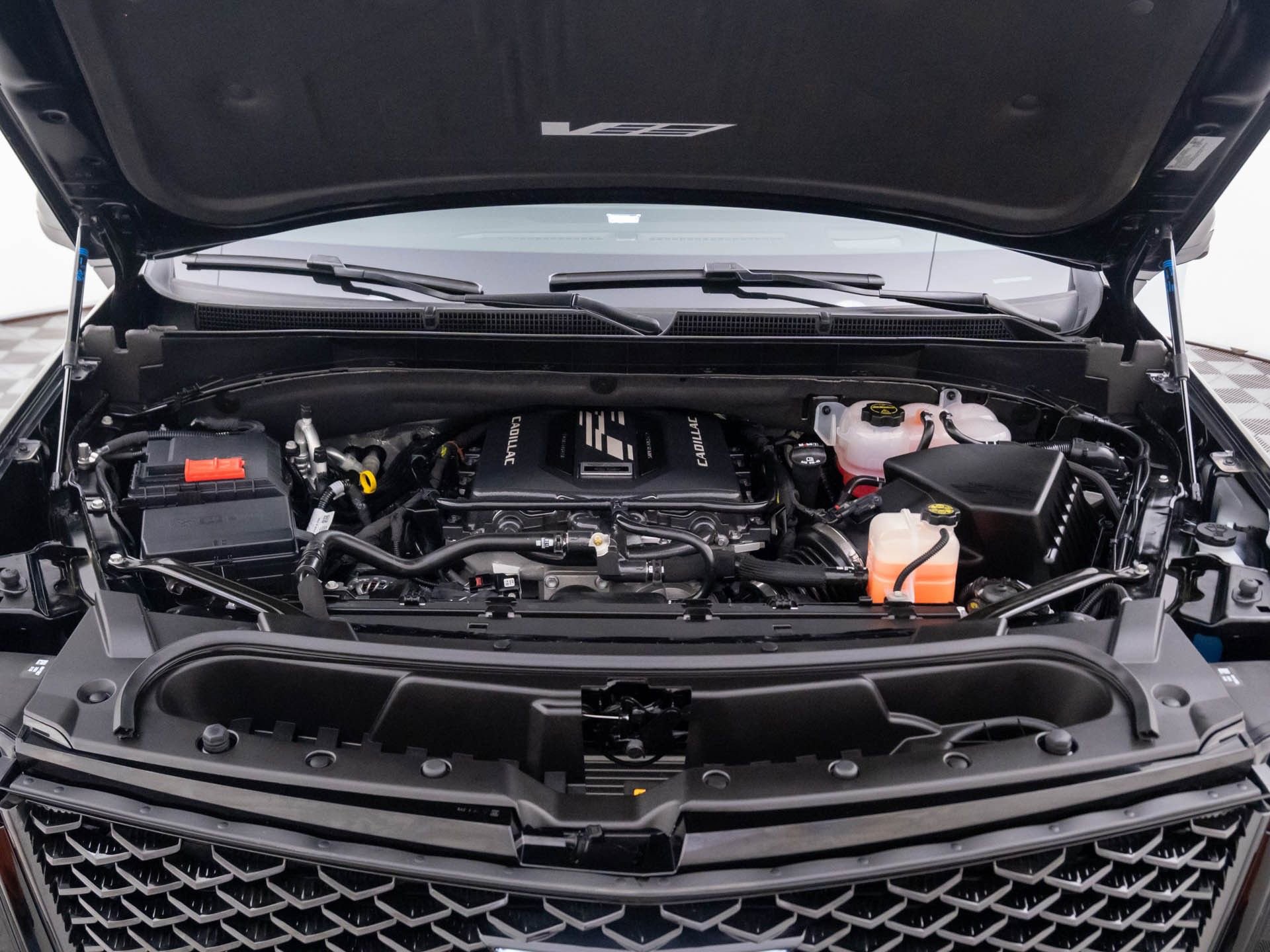 Used 2025 Cadillac Escalade V w/ LPO, ONYX Package image 35