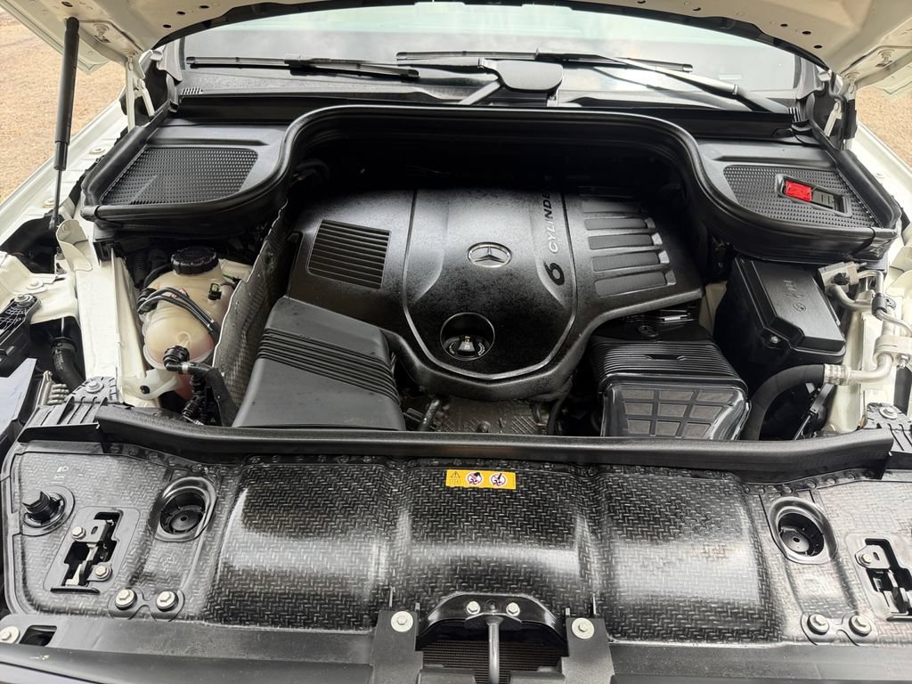 Used 2022 Mercedes-Benz GLS 450 4MATIC image 23
