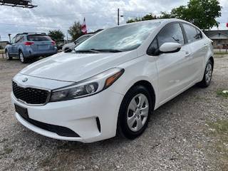 Used 2017 Kia Forte LX FWD image 4