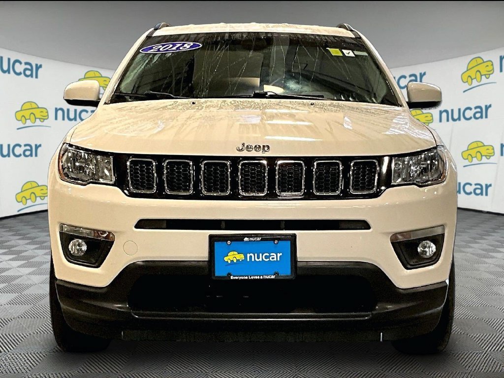 Used 2018 Jeep Compass Latitude w/ Popular Equipment Group AWD/4WD image 2