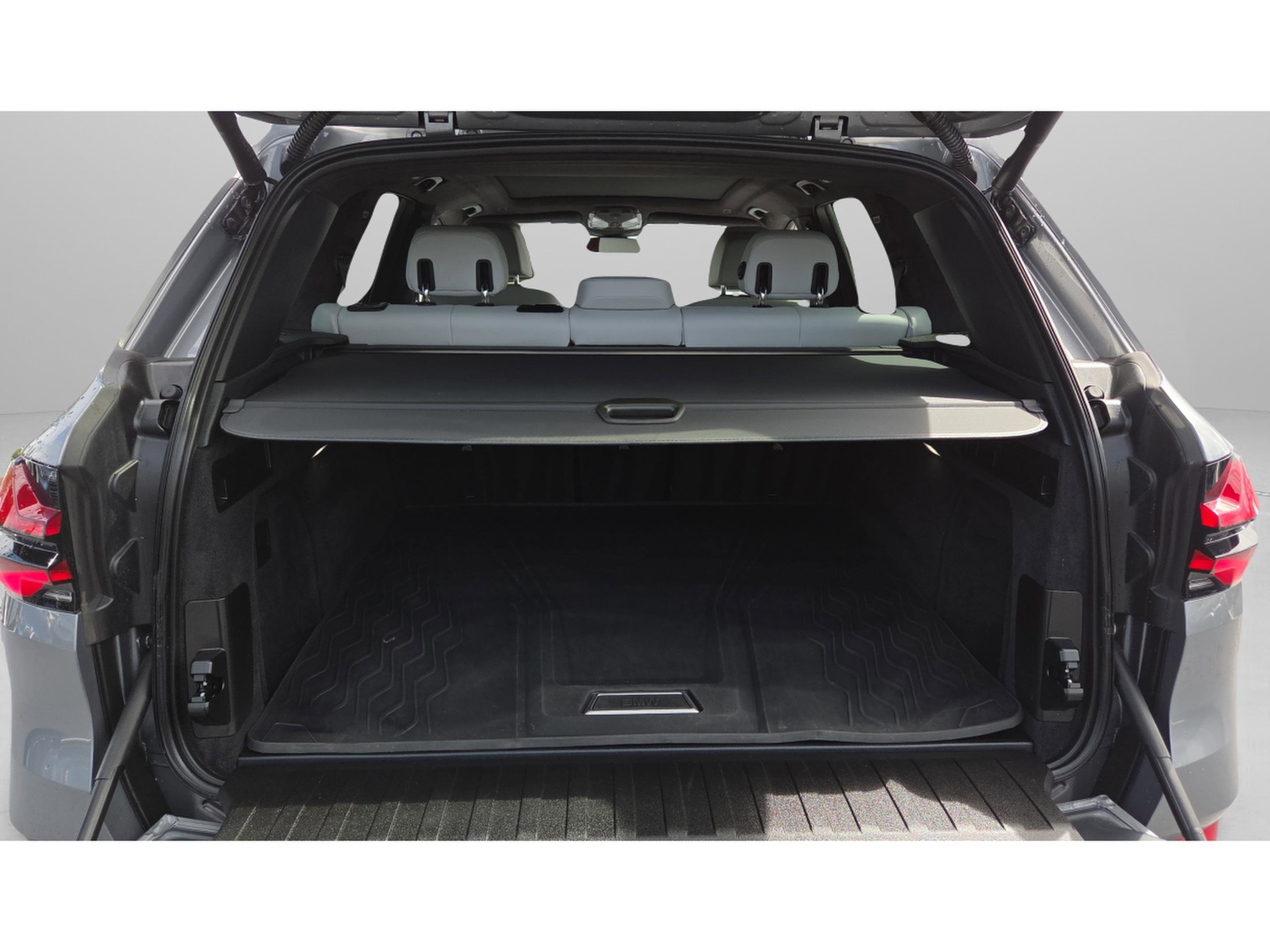 Certified 2024 BMW X5 xDrive40i w/ Premium Package image 15