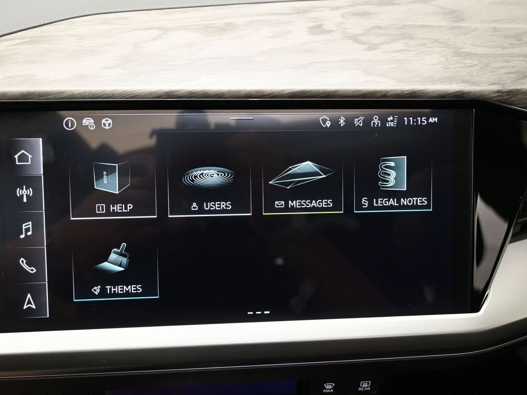 Used 2024 Audi Q4 e-tron Premium Plus w/ Premium Plus image 24