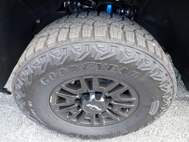 Used 2026 Chevrolet Silverado 2500 ZR2 AWD/4WD image 10