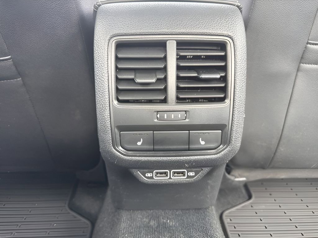 Used 2020 Volkswagen Passat 2.0T SEL FWD image 20