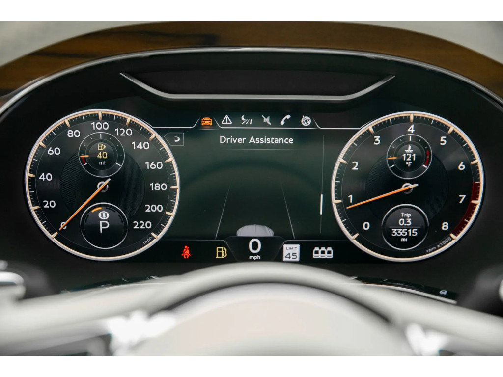 Certified 2023 Bentley Flying Spur V8 AWD/4WD image 31