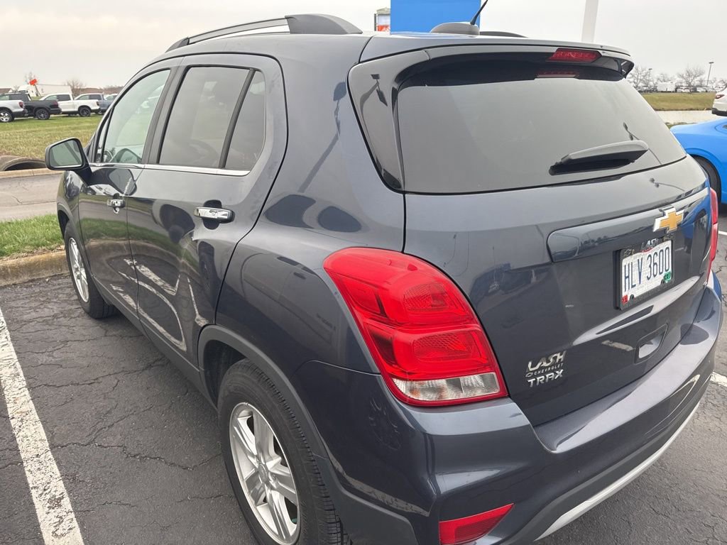 Used 2018 Chevrolet Trax LT w/ LT Convenience Package image 4