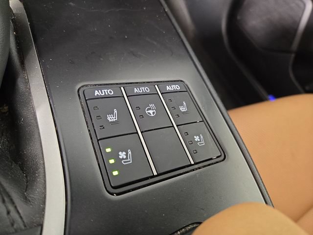 Used 2024 Lexus UX 250h AWD w/ Premium Package image 29