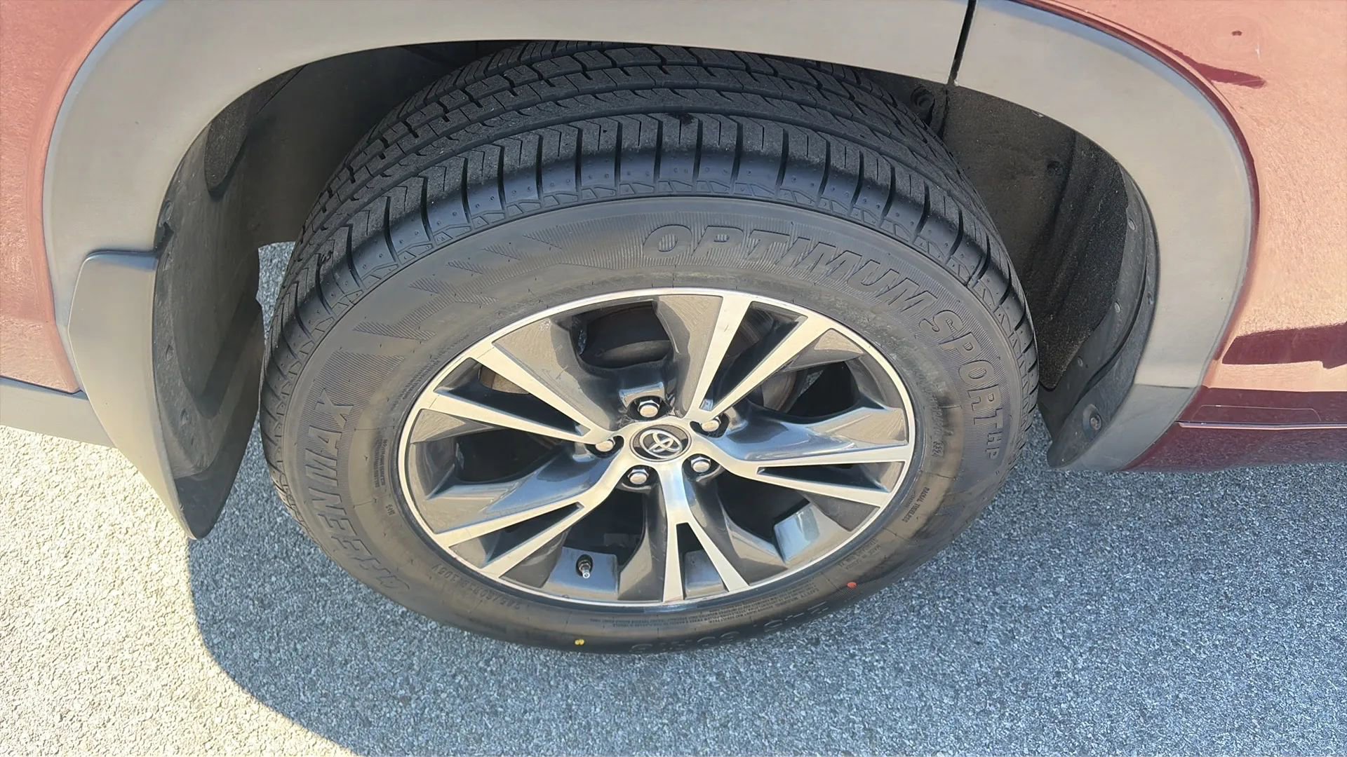 Used 2017 Toyota Highlander Plus image 27