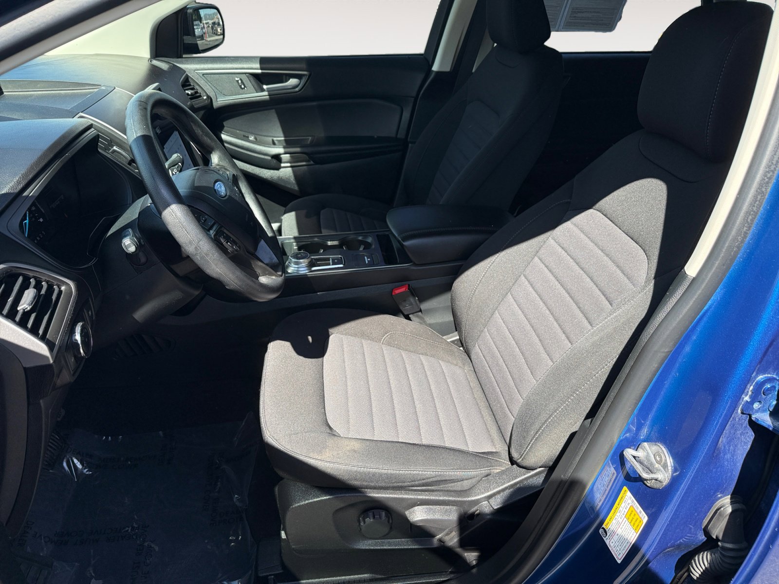 Certified 2024 Ford Edge SE w/ Black Appearance Package image 10