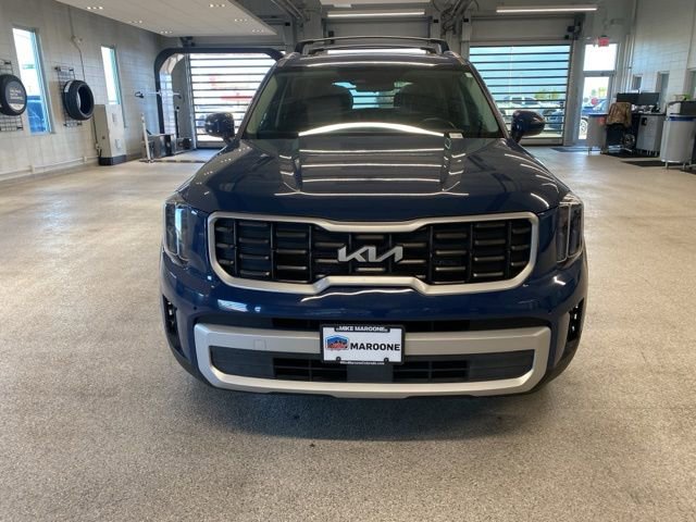Used 2025 Kia Telluride S AWD/4WD image 2