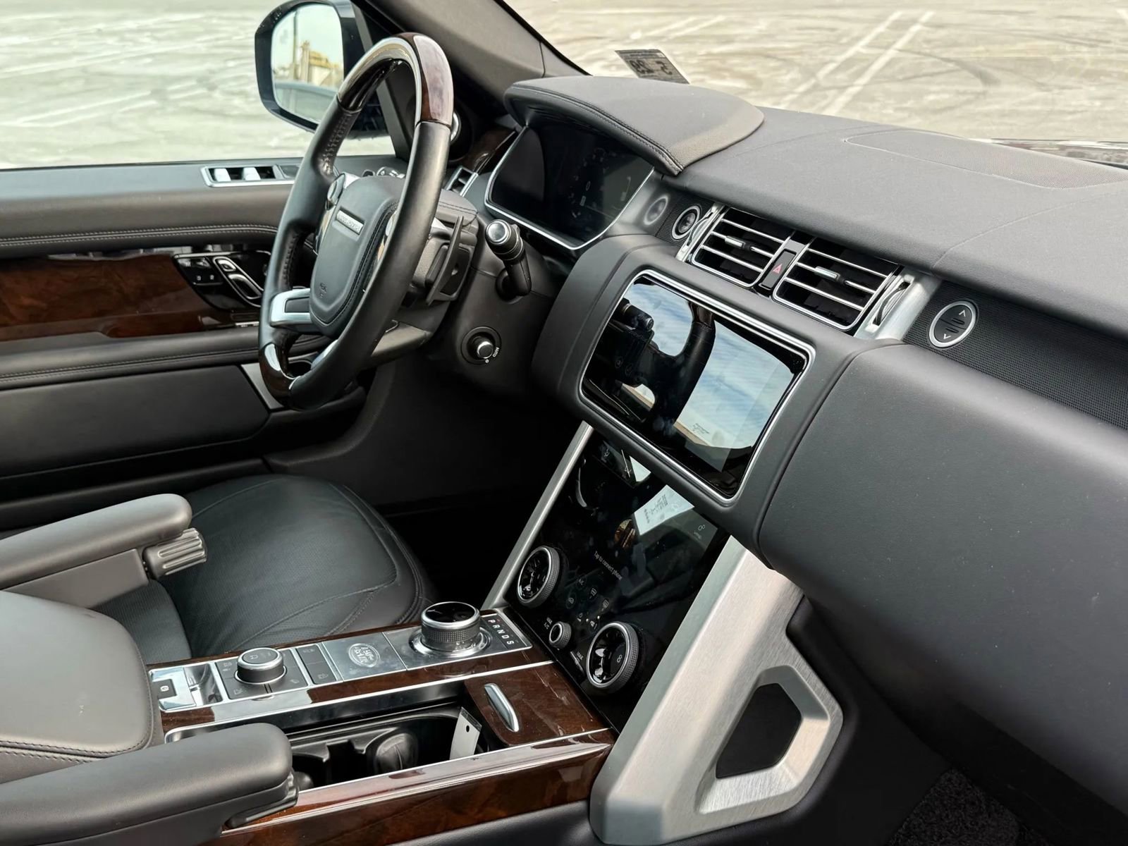 Used 2022 Land Rover Range Rover Westminster Edition image 20