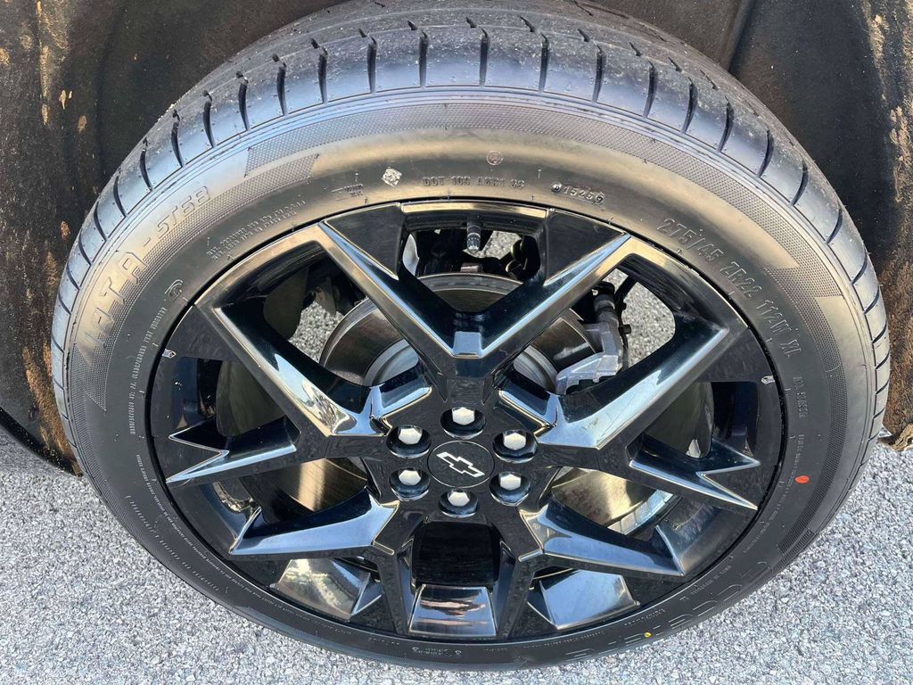 Used 2024 Chevrolet Traverse RS FWD image 38