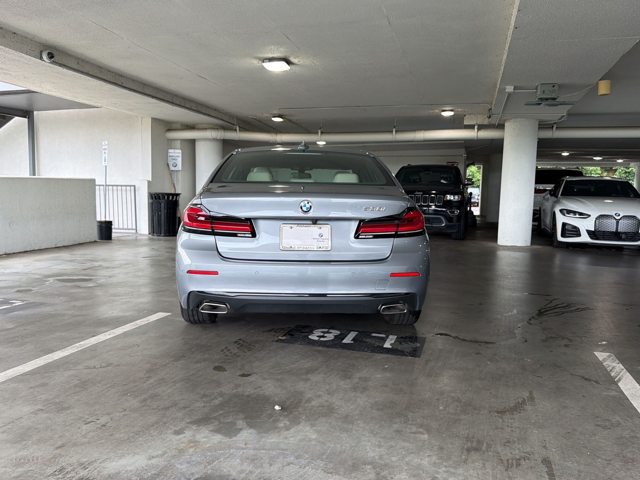 Used 2023 BMW 530i w/ Convenience Package RWD image 8