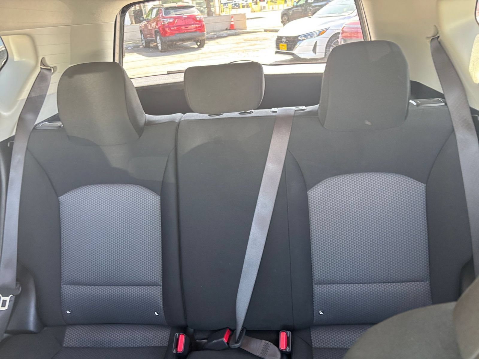Used 2025 Kia Soul LX w/ LX Technology Package FWD image 37