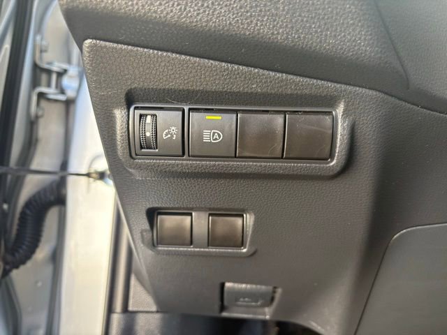 Used 2023 Toyota Corolla Cross LE image 20