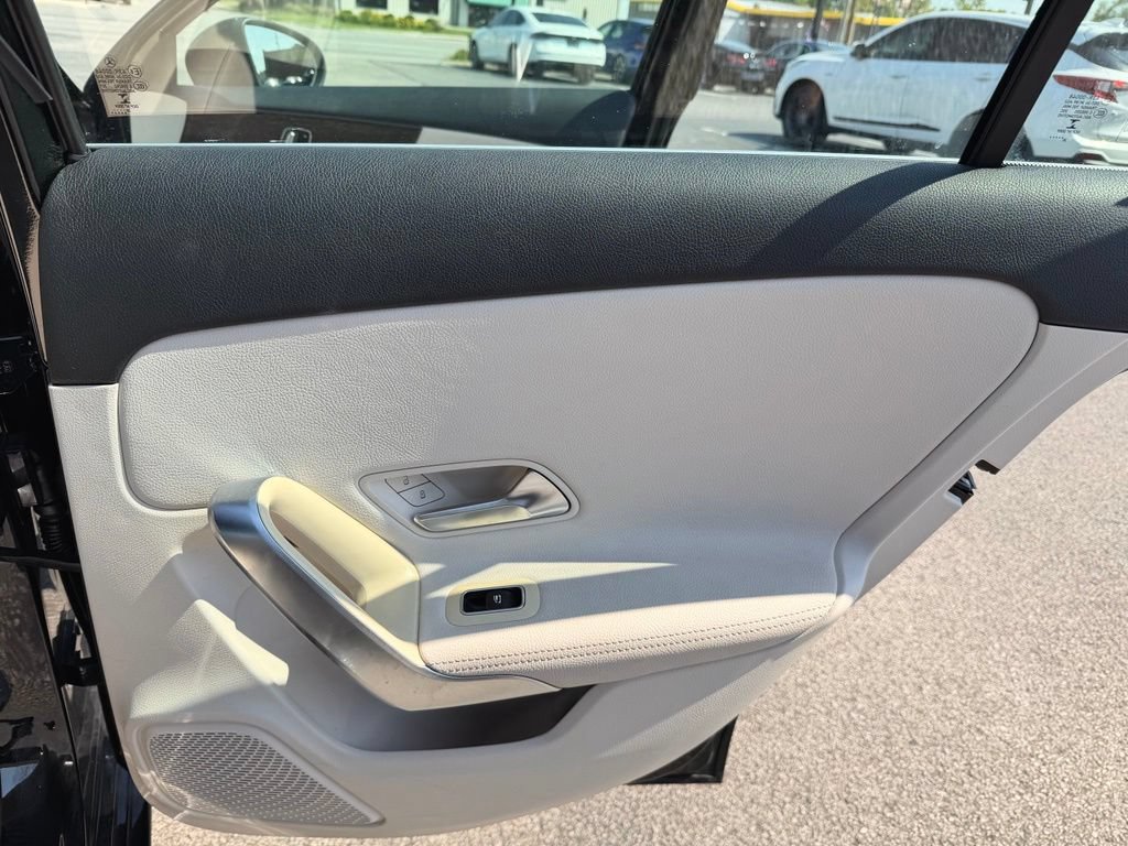 Used 2021 Mercedes-Benz A 220 image 24