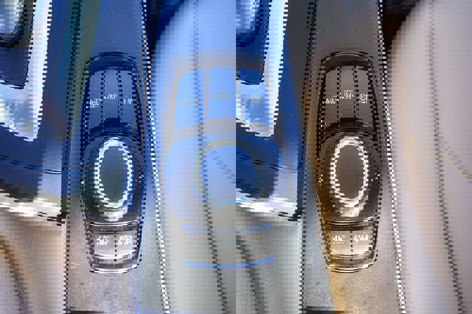 Used 2018 BMW 320i Sedan RWD image 21