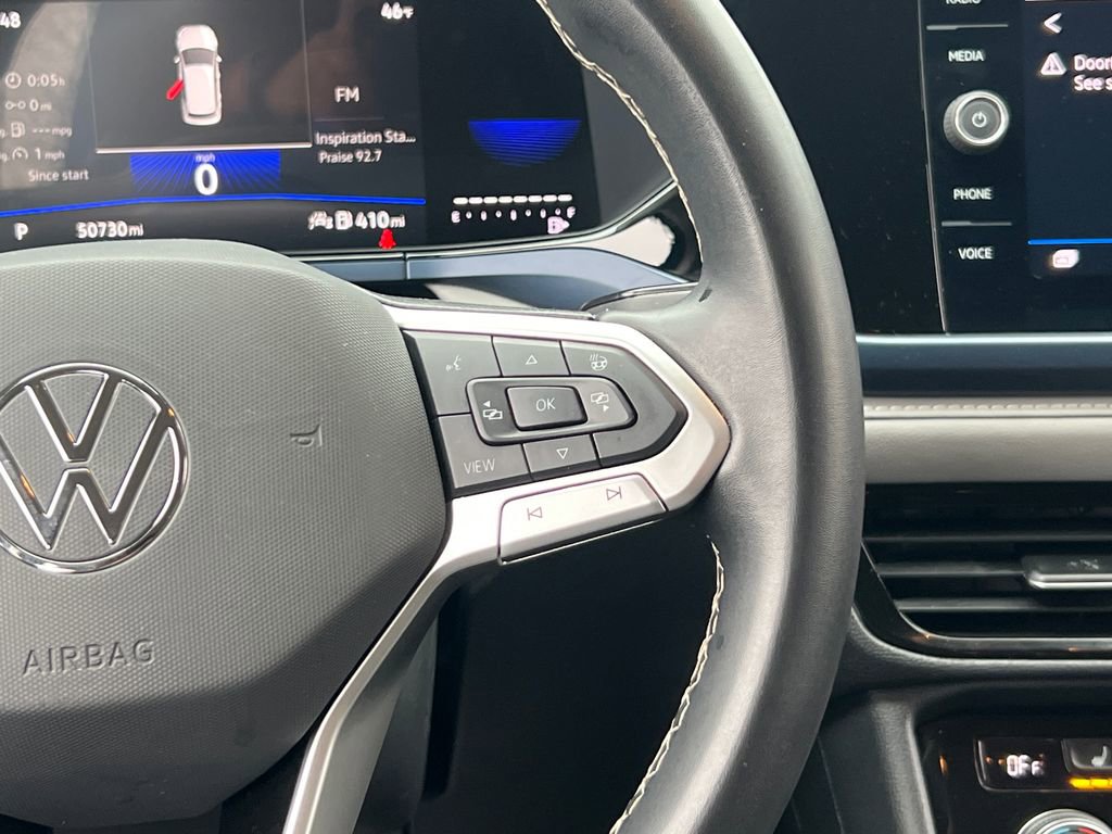 Used 2024 Volkswagen Taos SE image 28