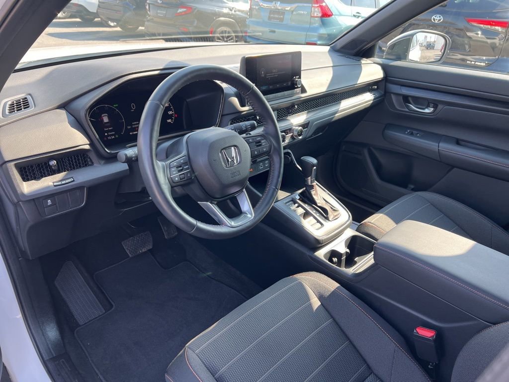 Used 2025 Honda CR-V Sport image 9