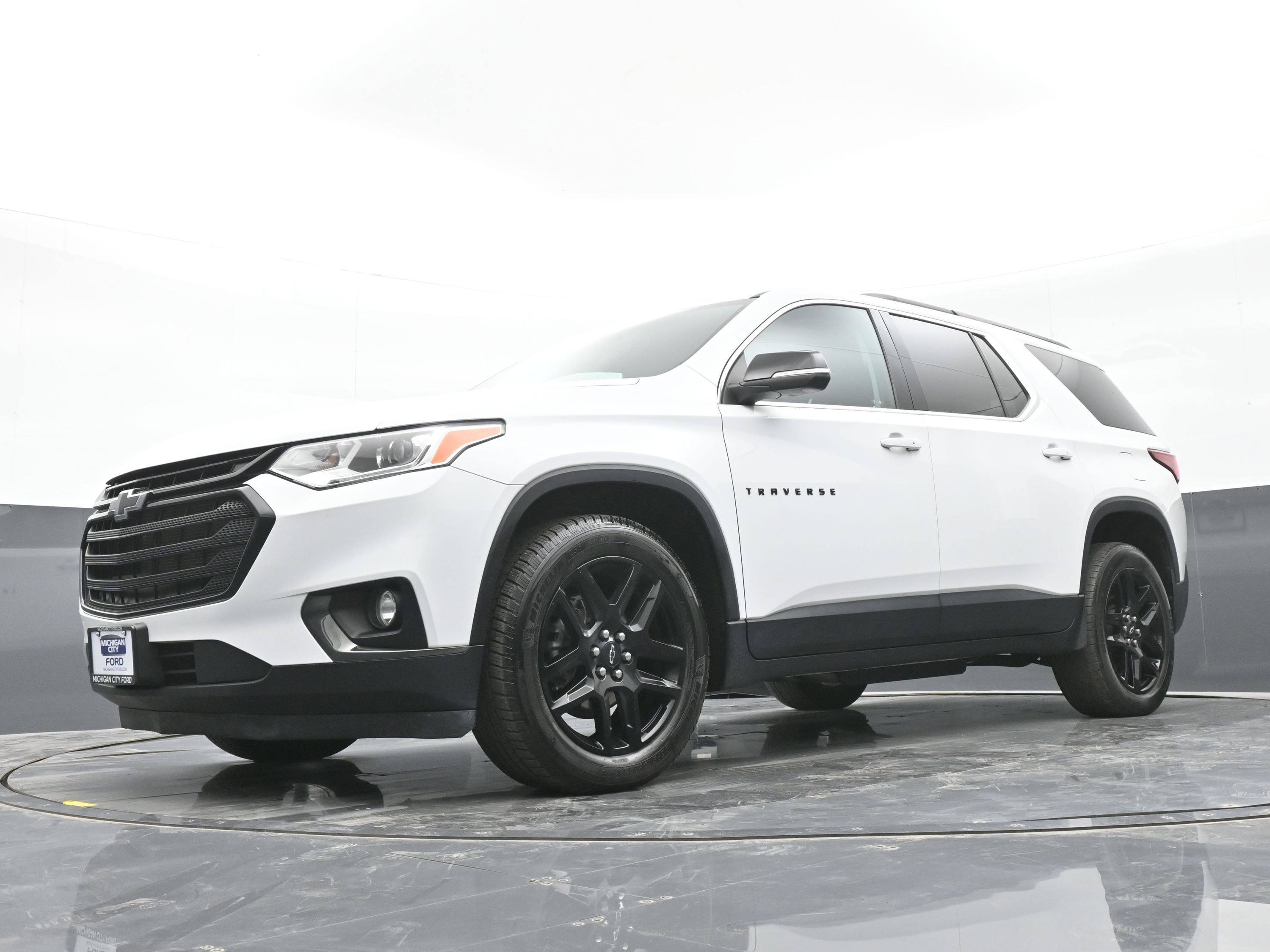 Used 2021 Chevrolet Traverse LT w/ LPO, Blackout Package image 45