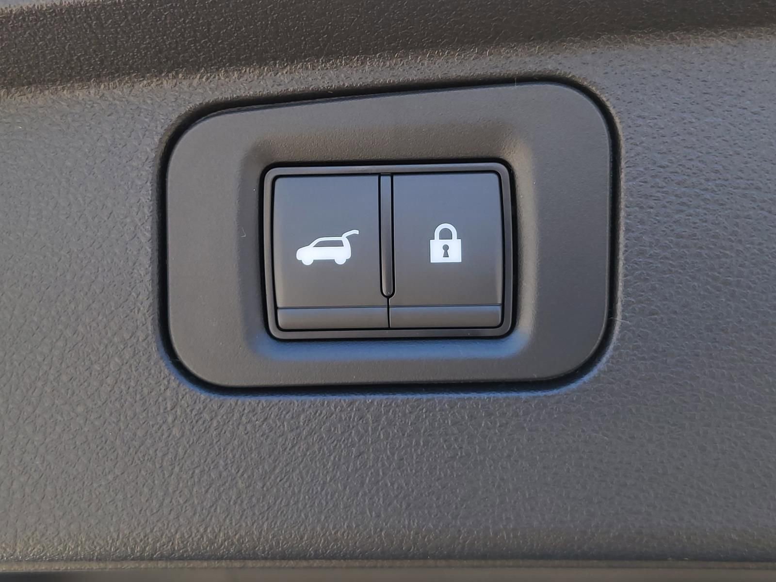 New 2026 Nissan Armada SL w/ Captain's Chari Seat Package RWD image 15