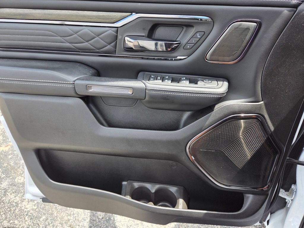 Used 2025 RAM 1500 Limited w/ Off Road Group AWD/4WD image 20