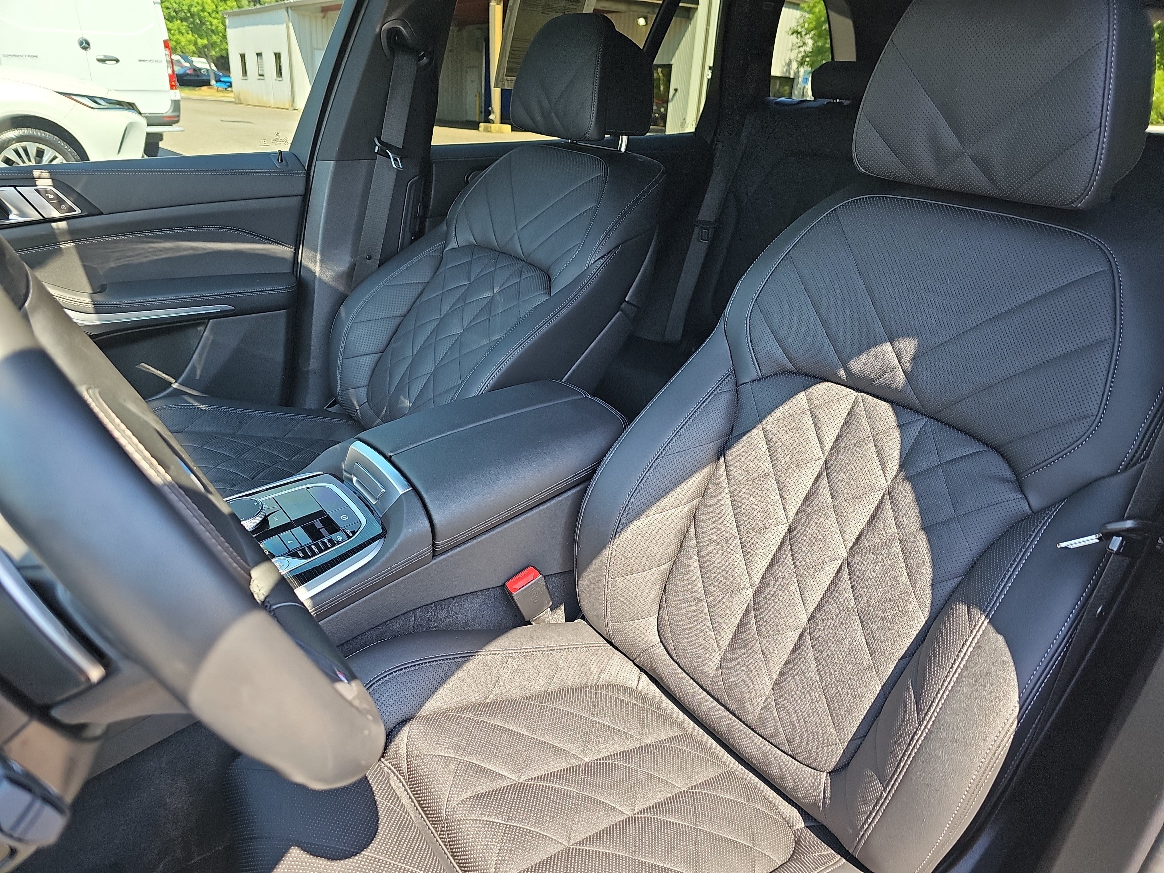 Certified 2024 BMW X5 xDrive40i w/ M Sport Package AWD/4WD image 18