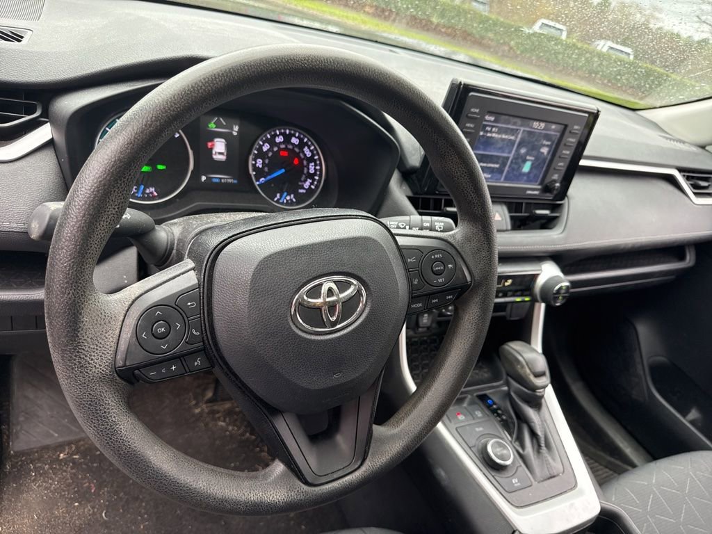 Used 2021 Toyota RAV4 XLE w/ Convenience Package image 14