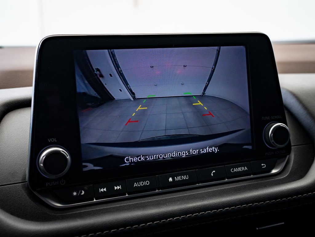 Used 2023 Nissan Rogue SV image 28