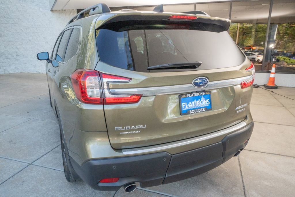 Used 2023 Subaru Ascent Limited w/ Technology Package AWD/4WD image 5