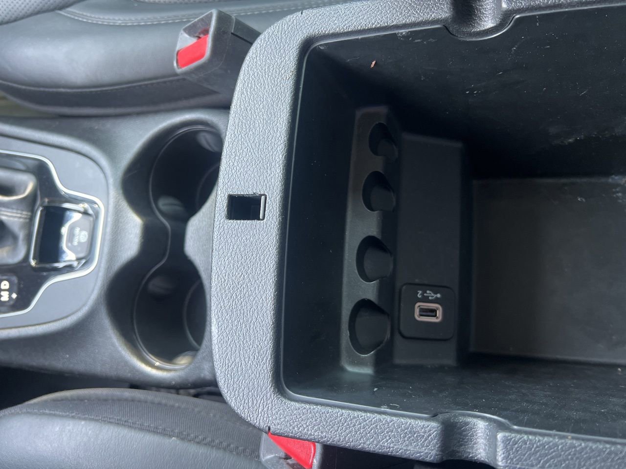 Used 2021 Jeep Cherokee Limited w/ Elite Package image 33