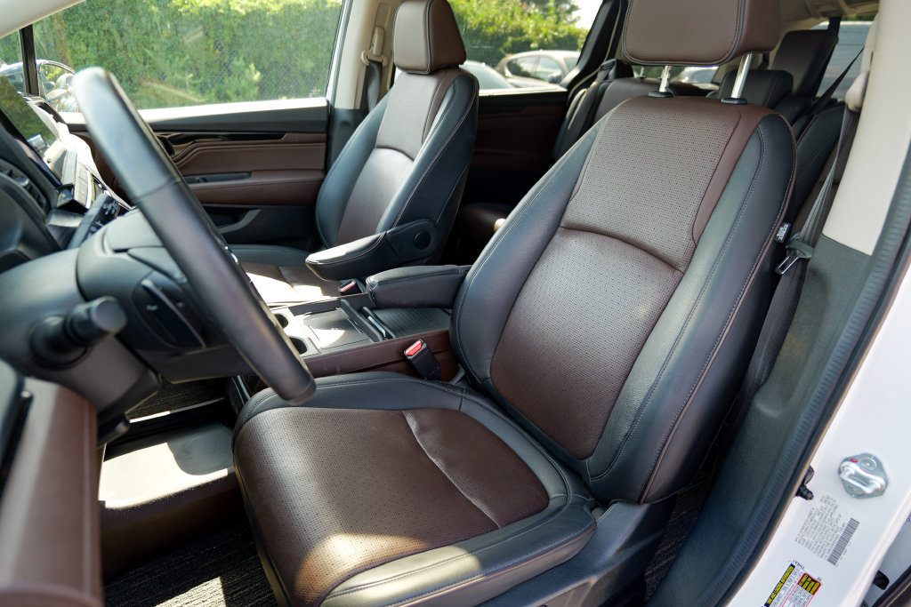Used 2025 Honda Odyssey Elite image 23