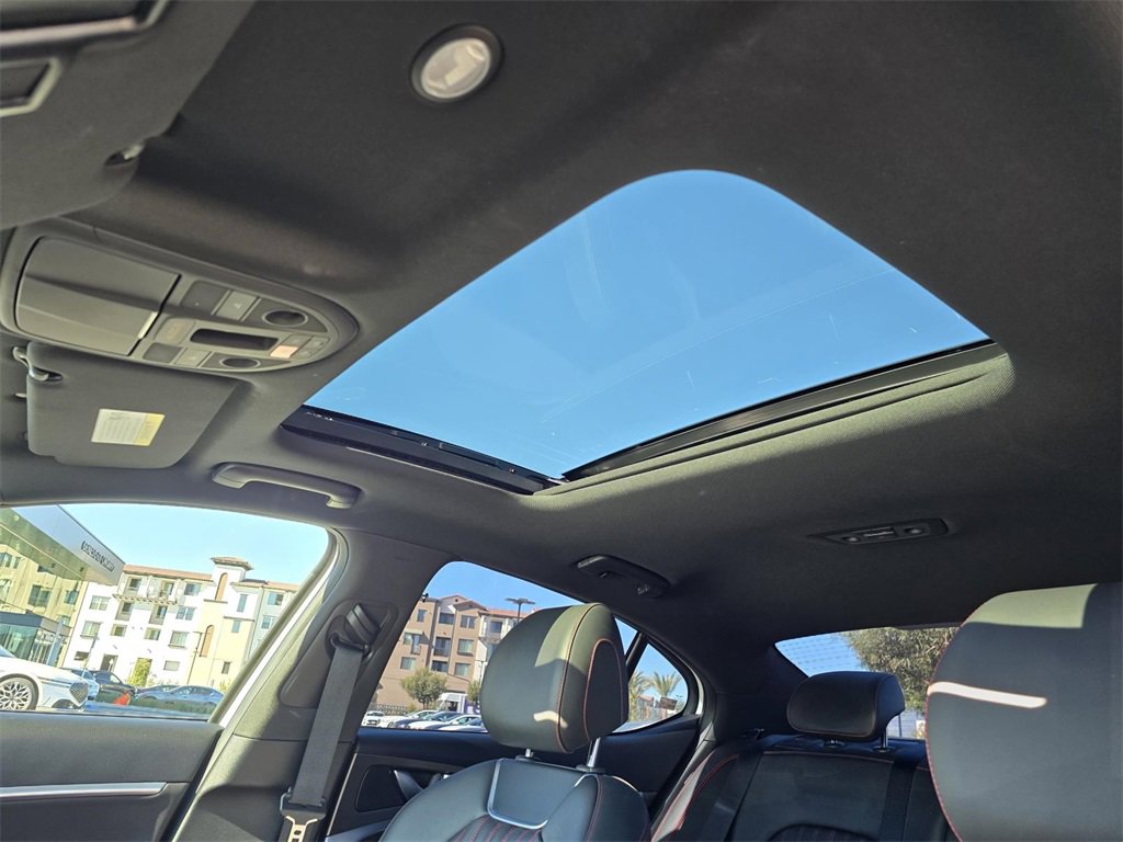 Used 2025 Genesis G70 3.3T Advanced image 32