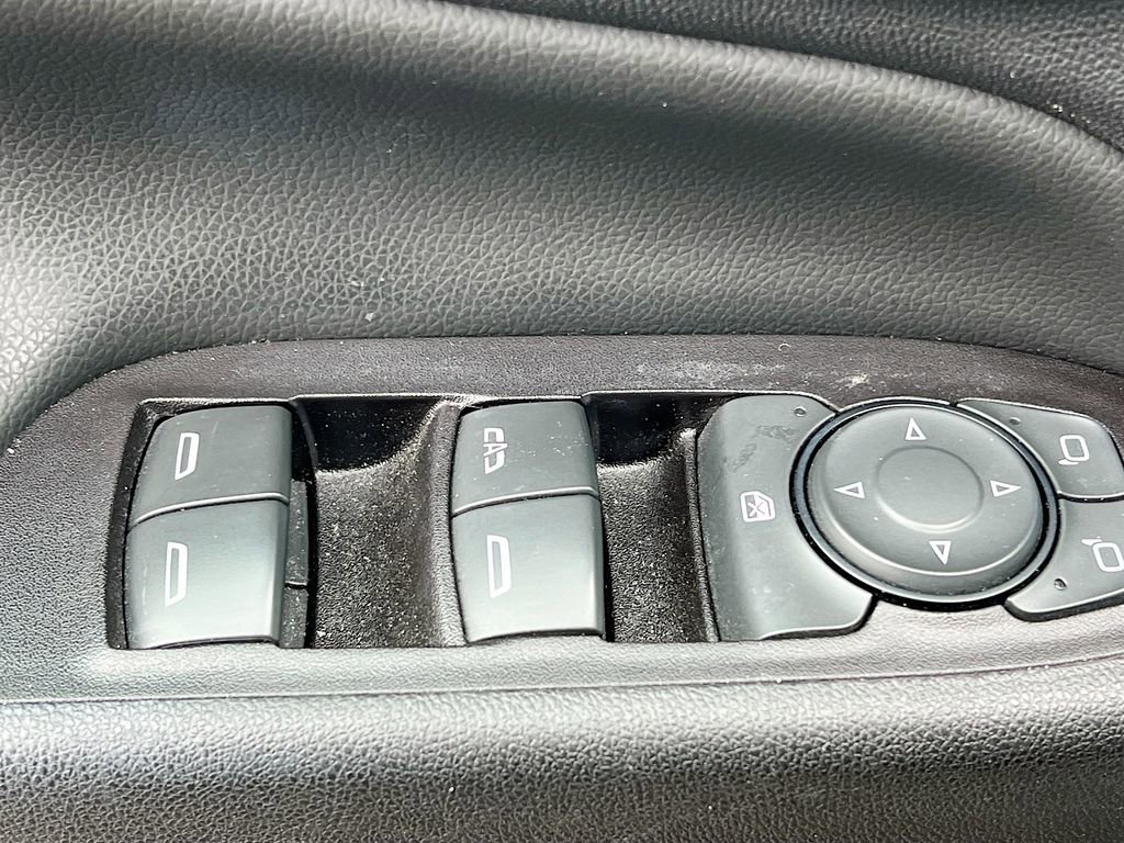Used 2018 Chevrolet Equinox Premier FWD image 20
