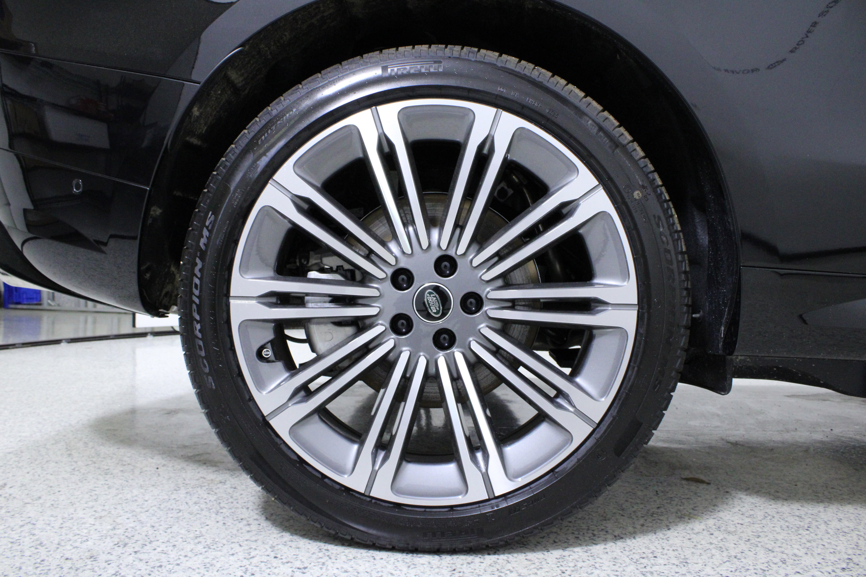 New 2025 Land Rover Range Rover Sport Dynamic SE image 8