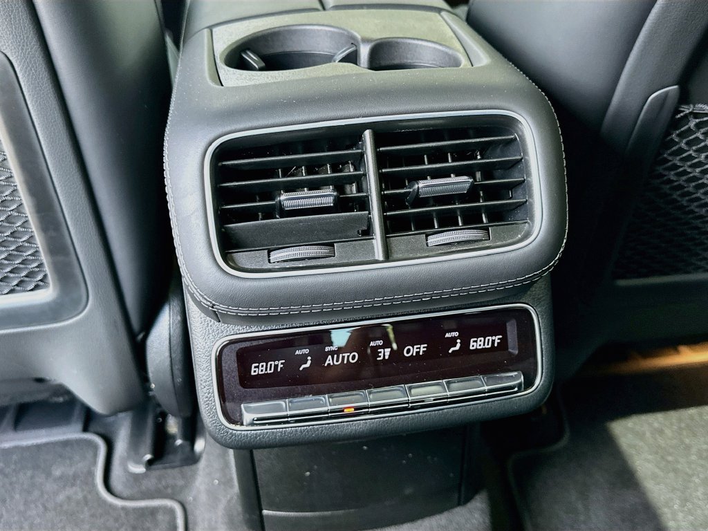 Certified 2025 Mercedes-Benz GLS 63 AMG 4MATIC image 27