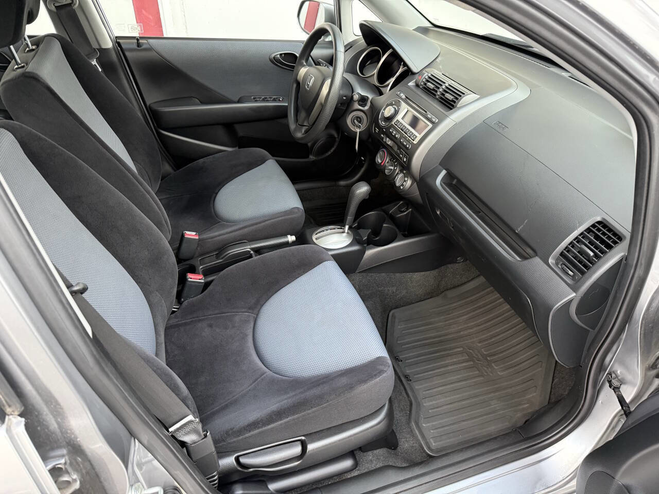 Used 2008 Honda Fit image 31