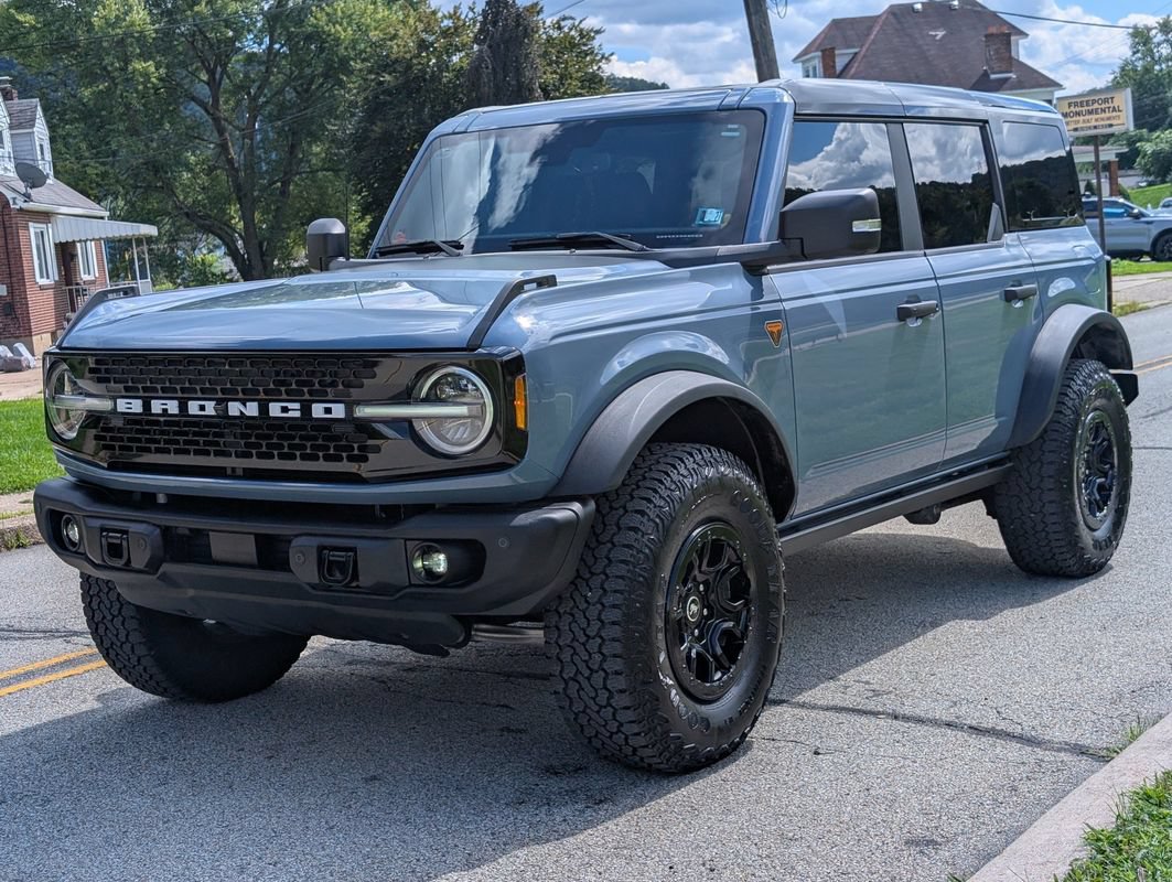Used 2025 Ford Bronco Badlands AWD/4WD image 14