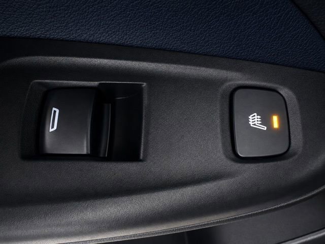 Certified 2022 Chevrolet Bolt EUV Premier w/ Super Cruise Package FWD image 22