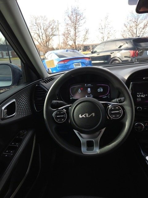 Certified 2023 Kia Soul S image 18