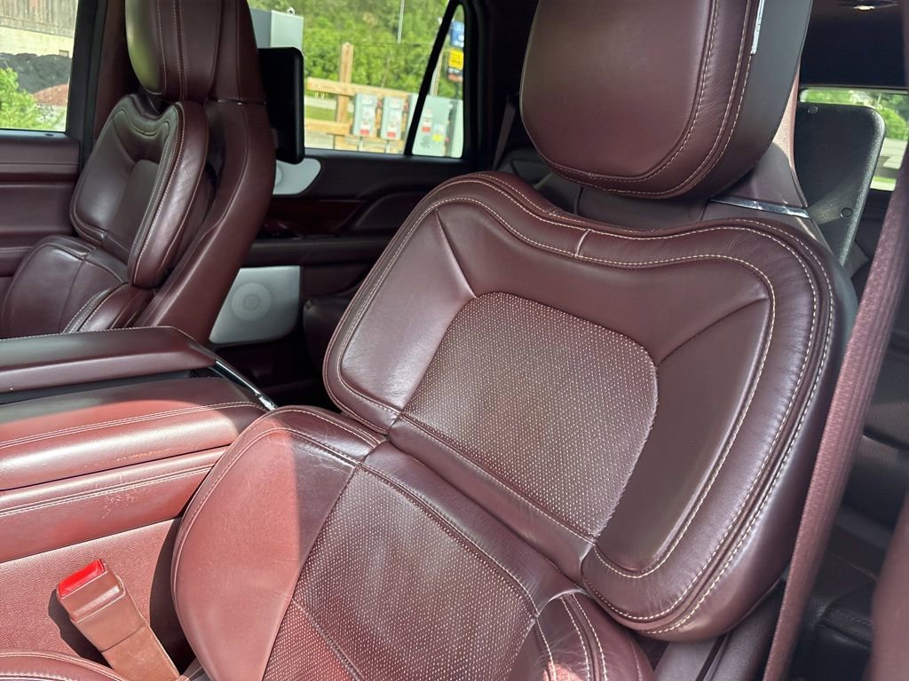 Used 2018 Lincoln Navigator Black Label w/ Cargo Package AWD/4WD image 14