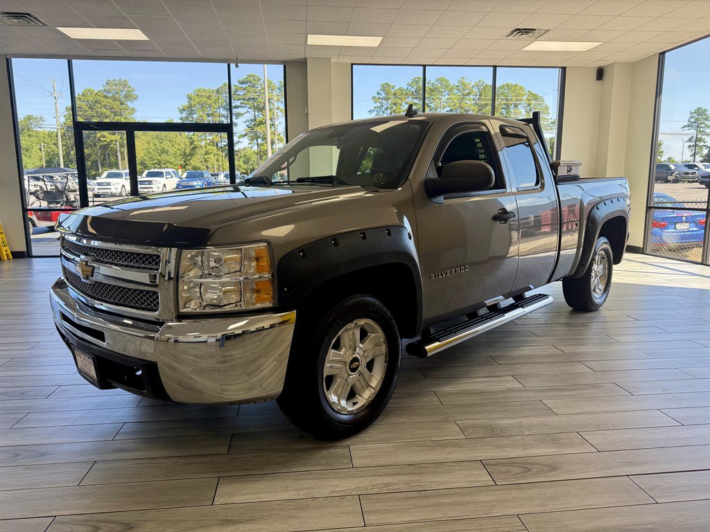 Used 2012 Chevrolet Silverado 1500 LT w/ All-Star Edition AWD/4WD image 3