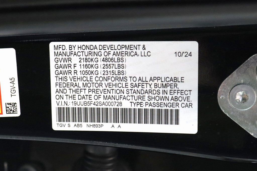 Certified 2025 Acura TLX w/ Technology Package image 28